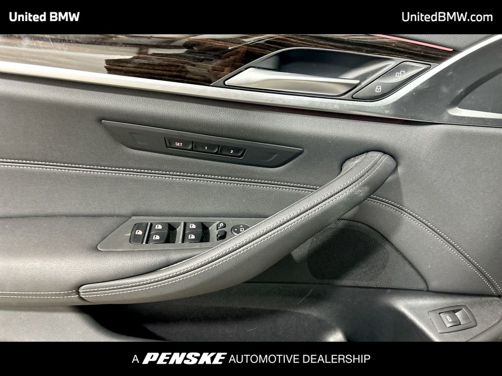 2023 BMW 5 Series 530i 11