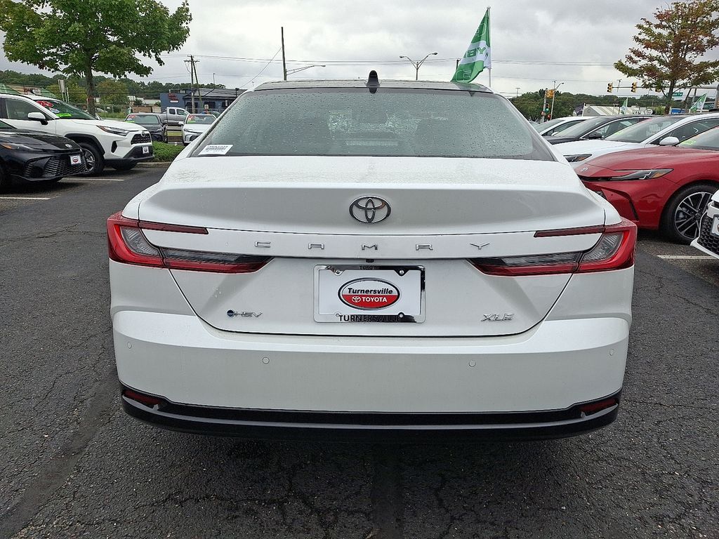 Thumbnail: 2025 Toyota Camry - 5