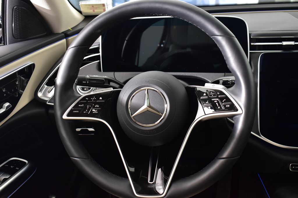 Thumbnail: 2026 Mercedes-Benz E-Class - 19