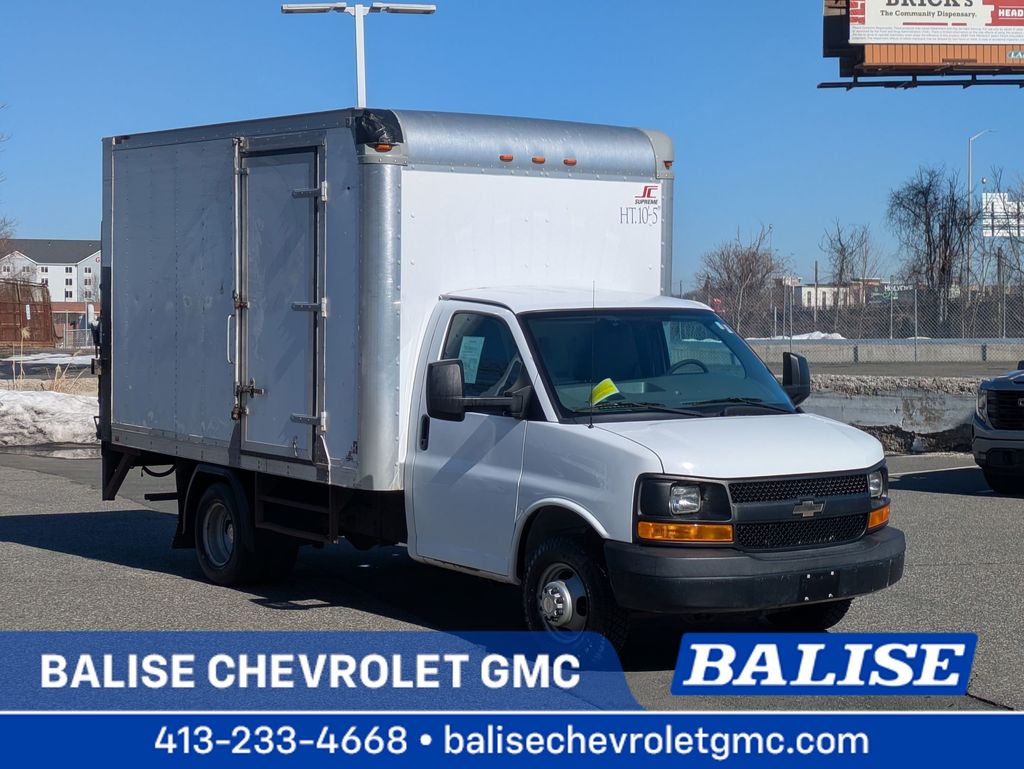 2014 Chevrolet Express Chassis 3500 139 Cutaway with 1WT RWD