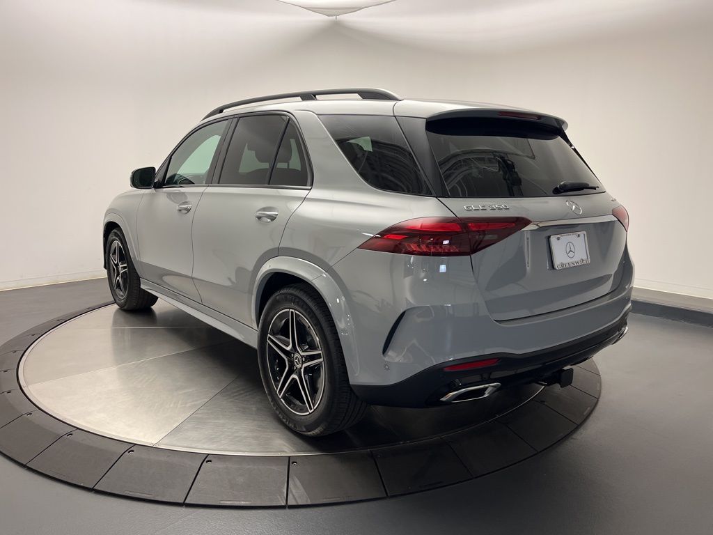 Thumbnail: 2026 Mercedes-Benz GLE - 5