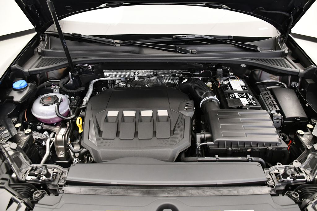 Thumbnail: 2025 Audi Q3 - 12