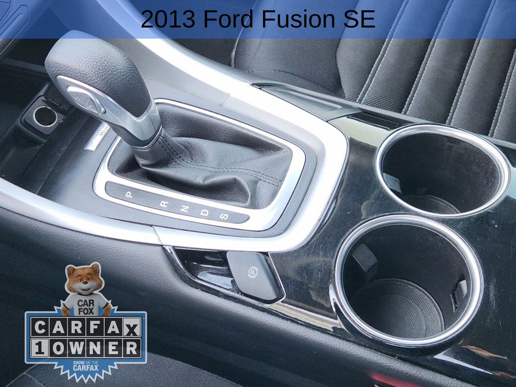 2013 Ford Fusion SE 20