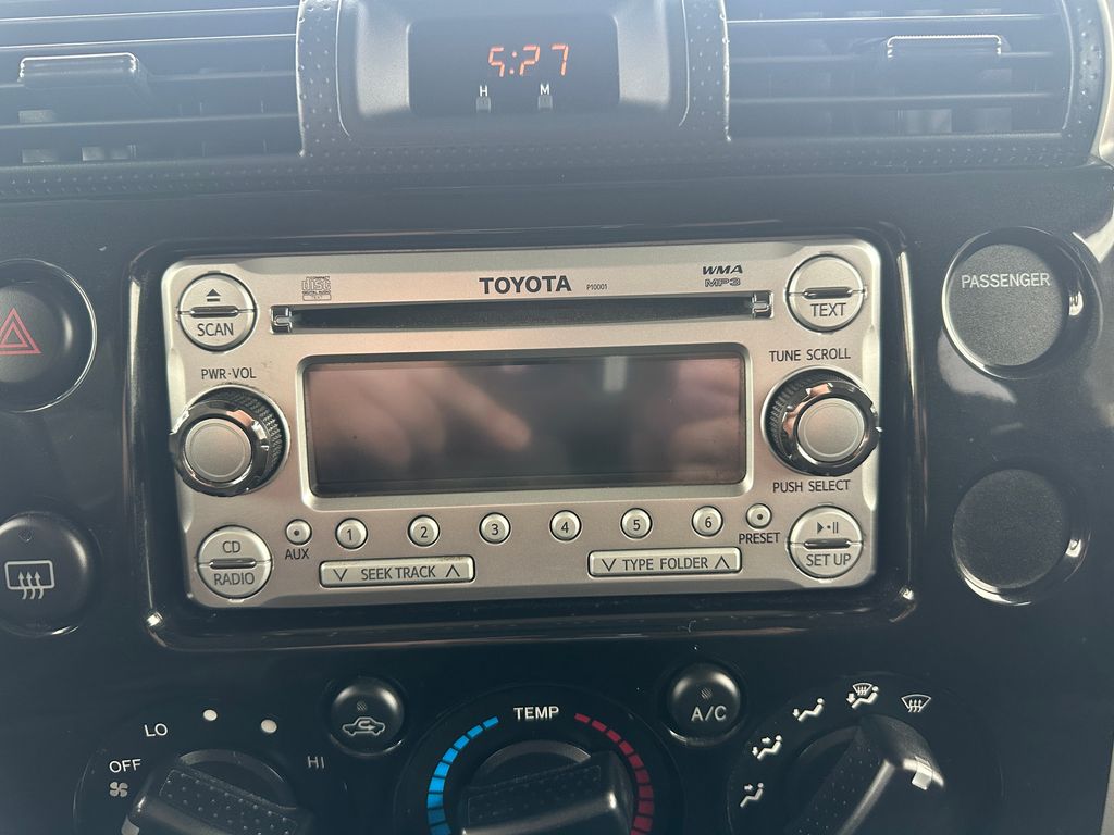 2013 Toyota FJ Cruiser Base