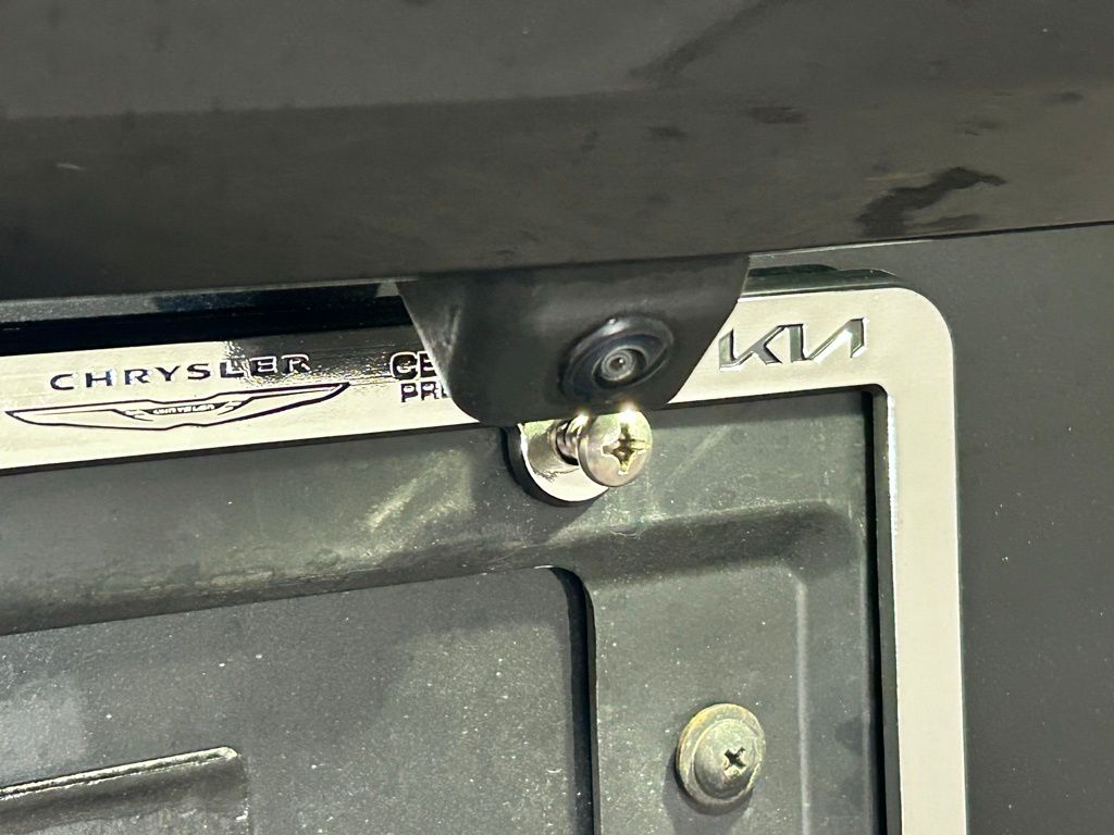 Used 2024 Black Sapphire Metallic BMW xDrive40i image 35