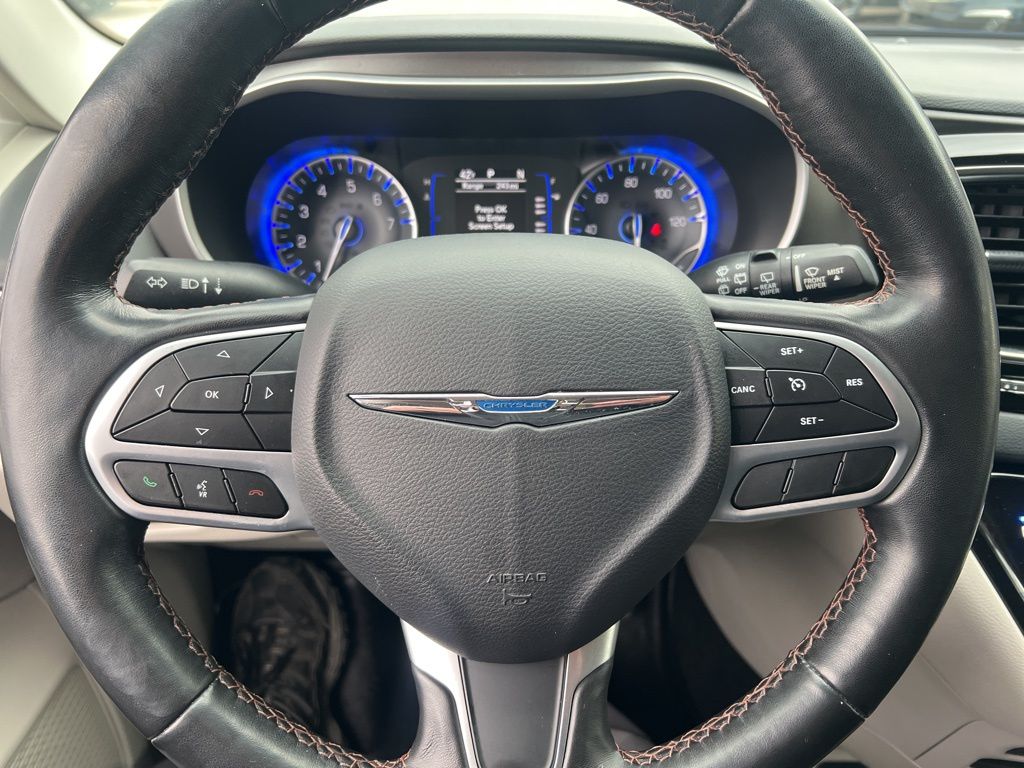 2020 Chrysler Pacifica Touring photo