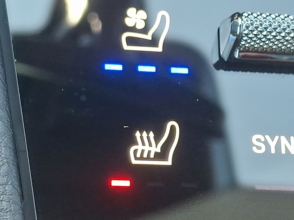 Thumbnail: 2026 Porsche Cayenne - 24