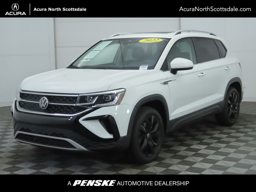 Thumbnail: 2022 Volkswagen Taos - 1