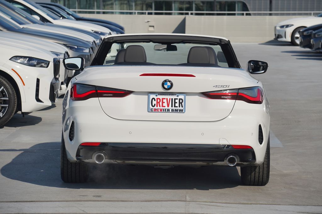 Thumbnail: 2025 BMW 4 Series - 8