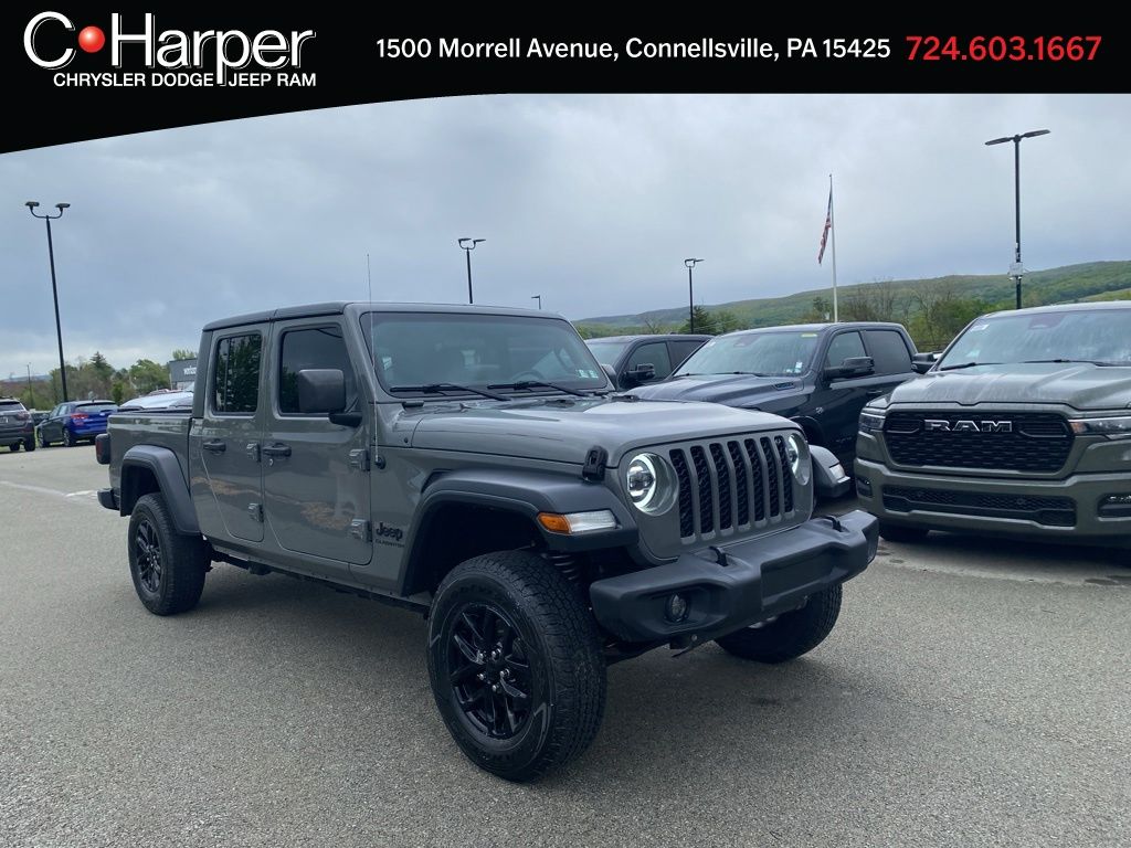 Sting-Gray Clearcoat 2020 Jeep Gladiator Sport Crew Cab 4WD Pickup Truck Four-Wheel Drive 8-Speed Automatic