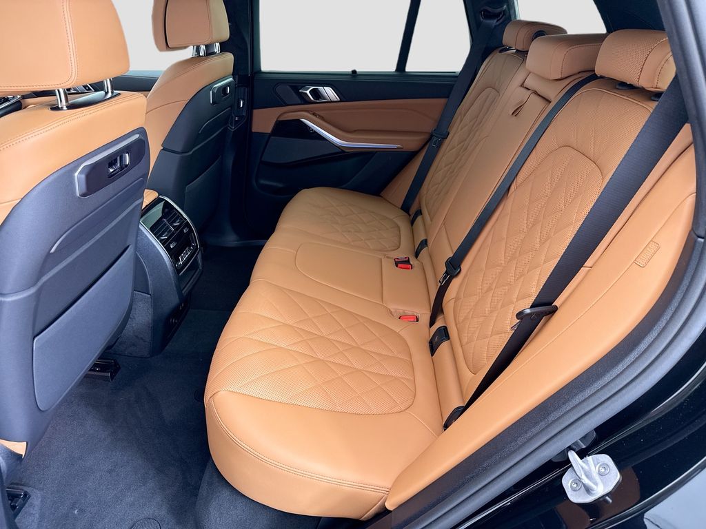 Thumbnail: 2026 BMW X5 - 20