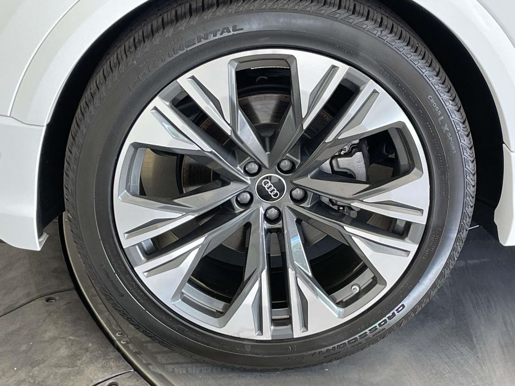 2025 Audi Q8 55 Prestige Black at Audi Porsche Sewickley