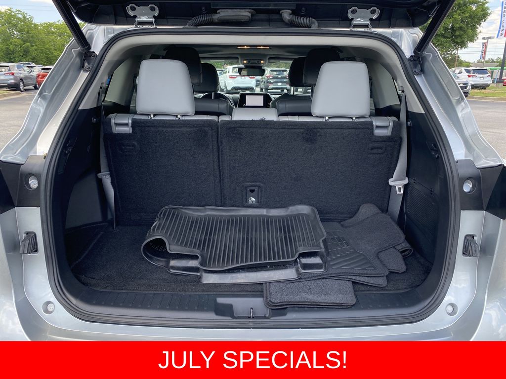 Used 2023 Toyota Highlander SUV