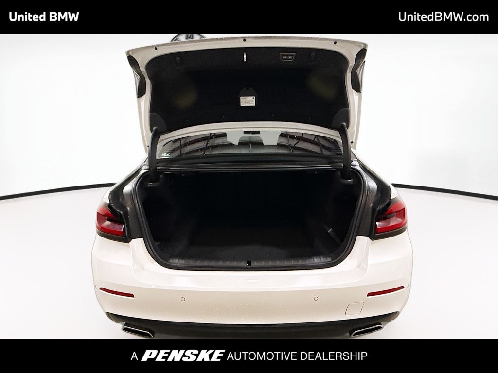 Thumbnail: 2023 BMW 5 Series - 14