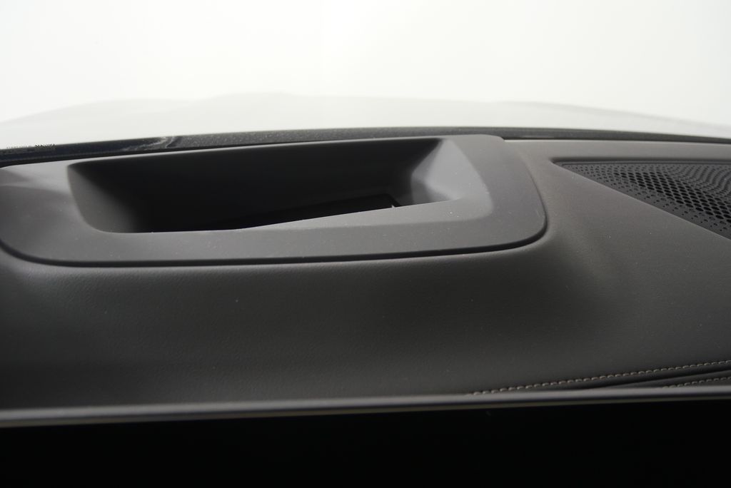 Thumbnail: 2026 BMW X7 - 24