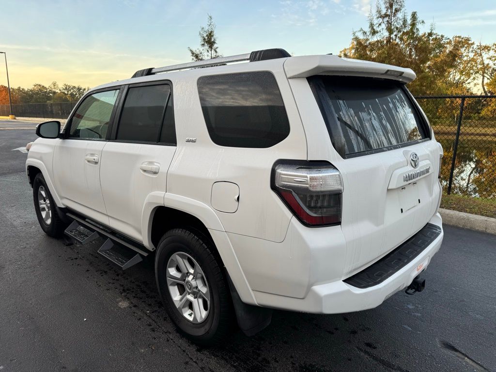 2019 Toyota 4Runner SR5 3