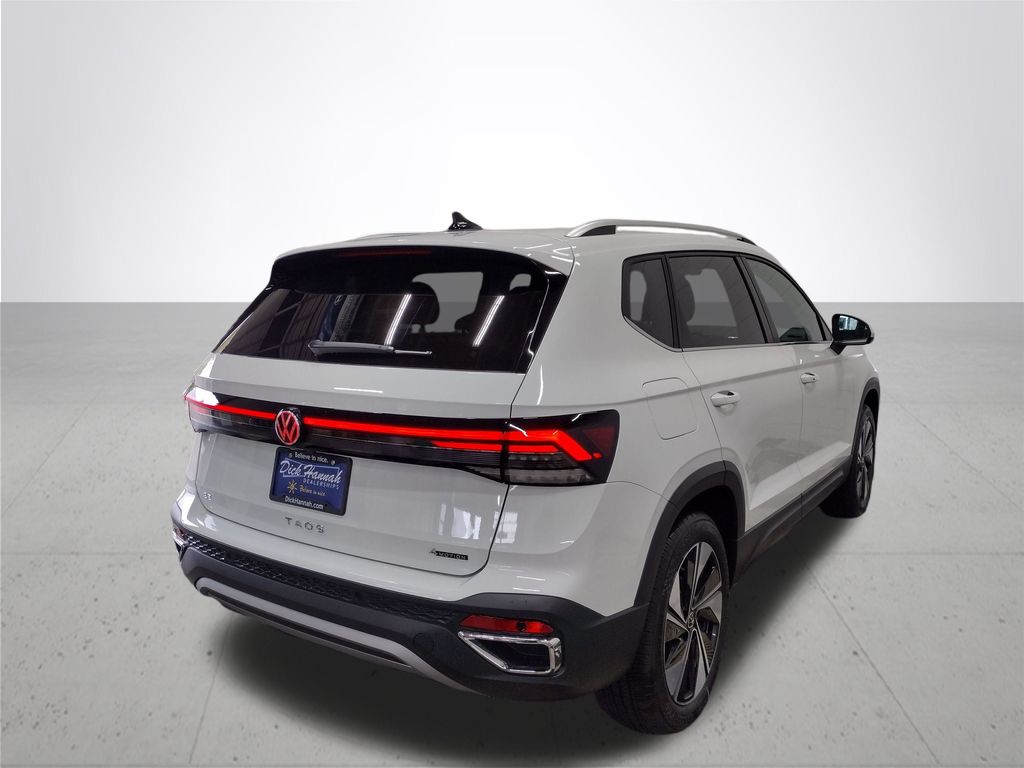 2025 Volkswagen Taos 1.5T SE