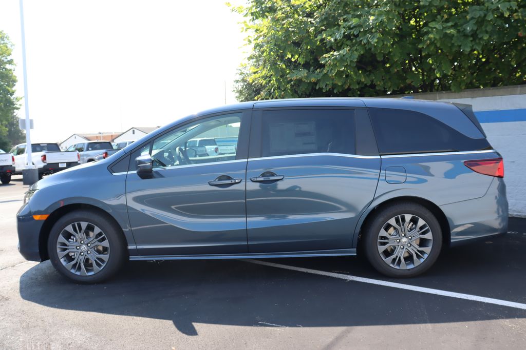 2025 Honda Odyssey Touring 2