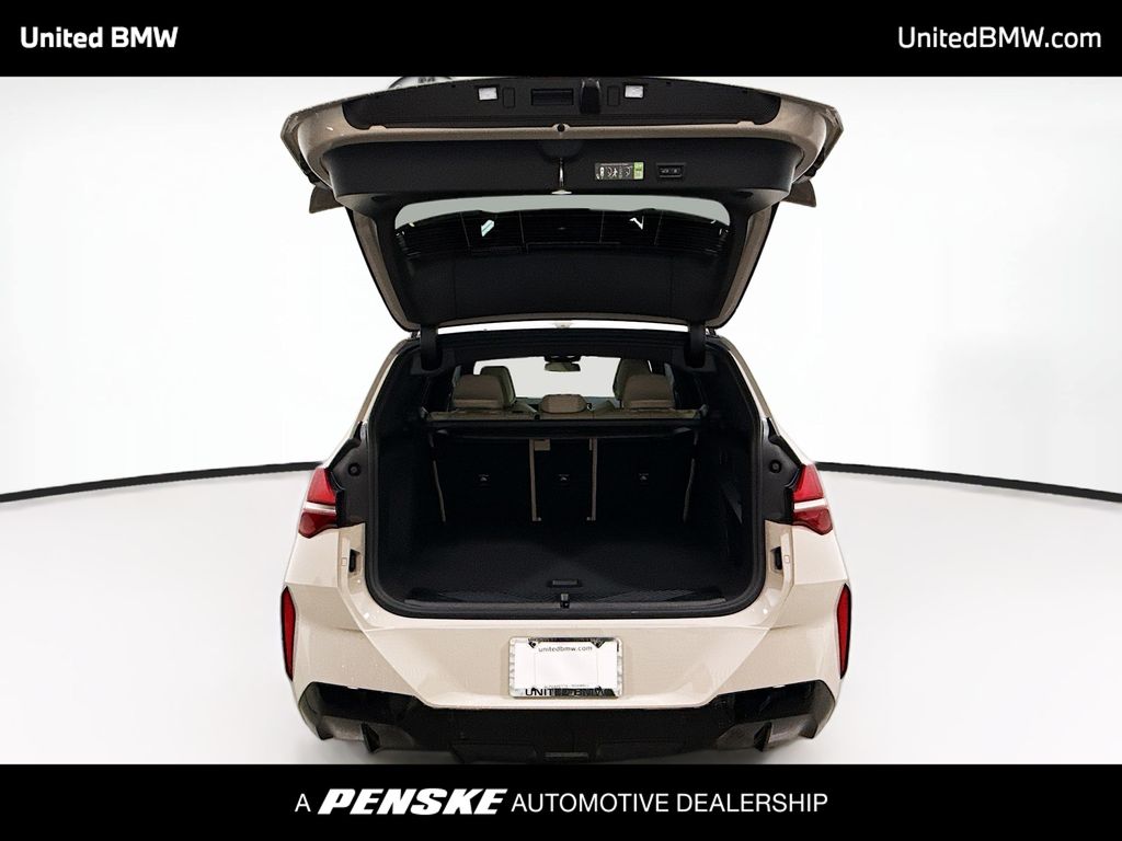 Thumbnail: 2026 BMW X3 - 14