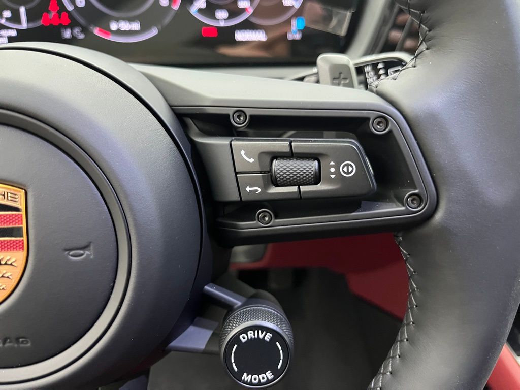 Thumbnail: 2026 Porsche Cayenne - 14