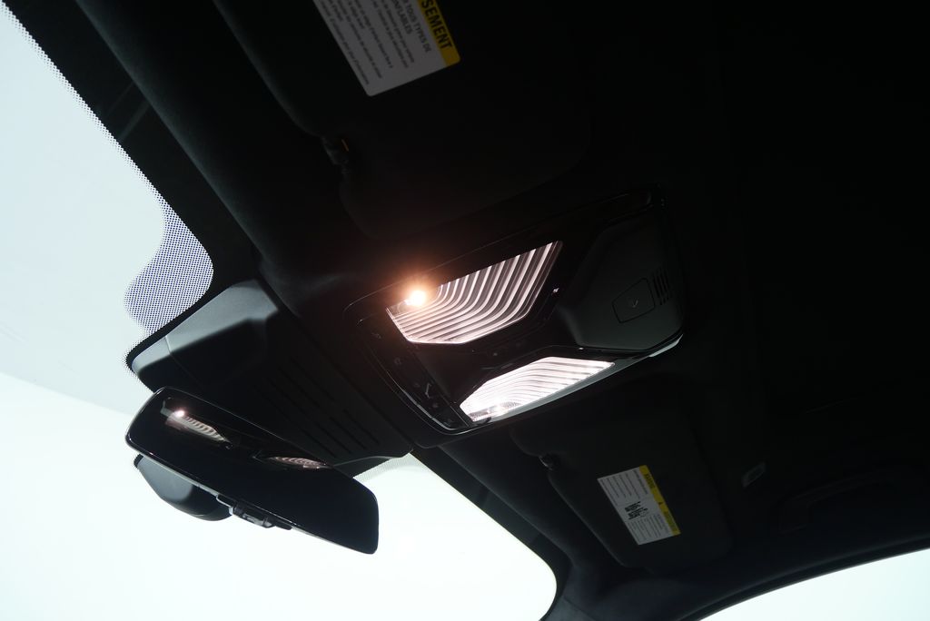 Thumbnail: 2026 BMW X7 - 23