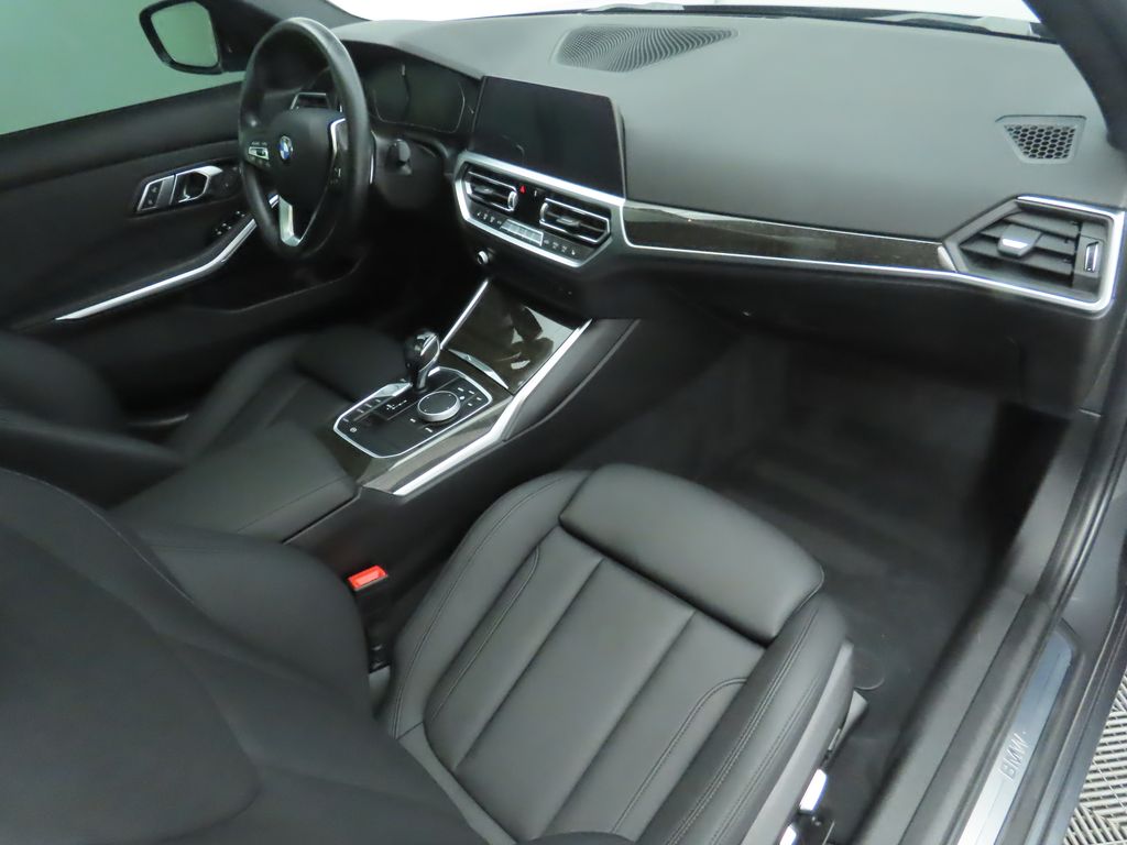 2021 BMW 3 Series 330i 18