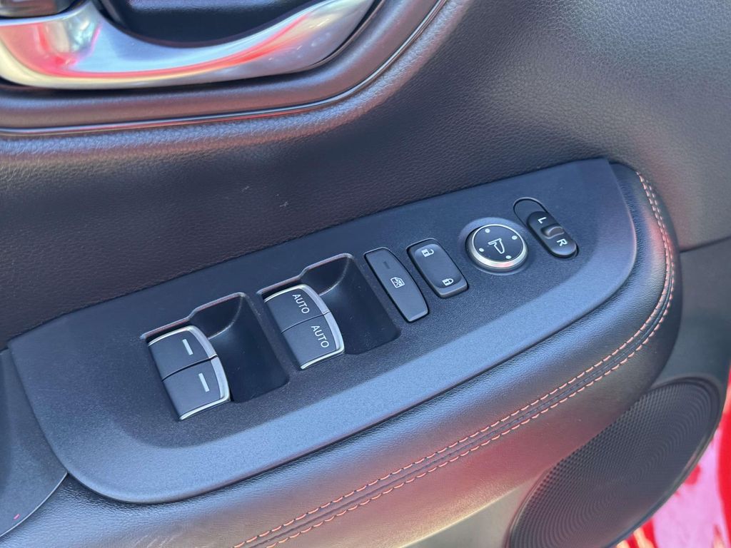 Used 2025 Honda HR-V SUV