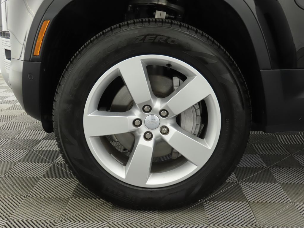 Thumbnail: 2024 Land Rover Defender - 31