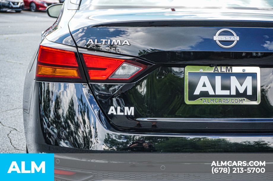 2025 Nissan Altima SV - Photo 13