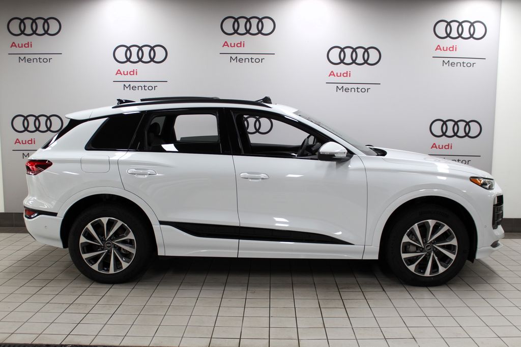 2025 Audi e-tron Premium 5