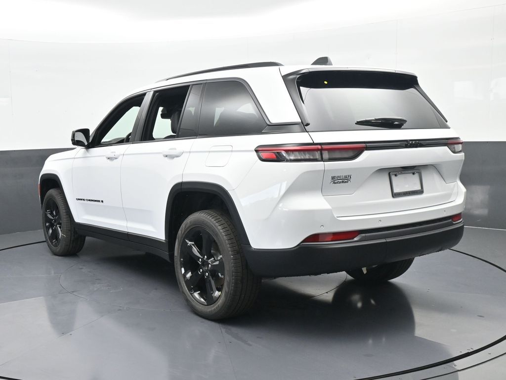 New 2026 Bright White Clearcoat Jeep Limited image 4