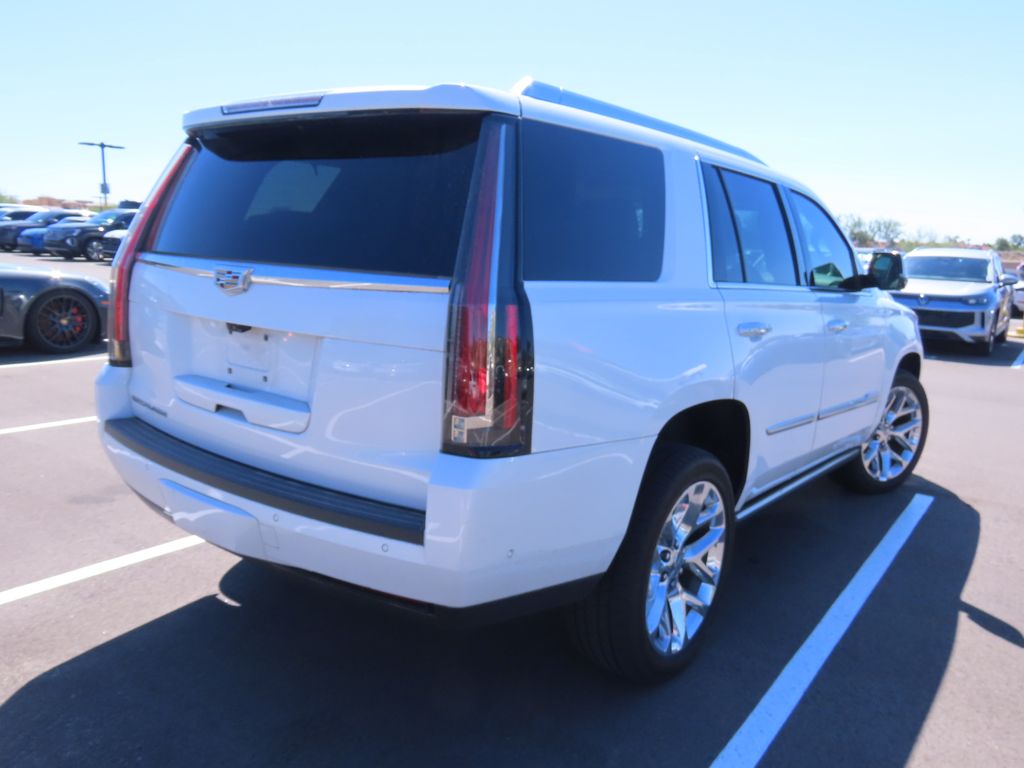 Thumbnail: 2020 Cadillac Escalade - 4