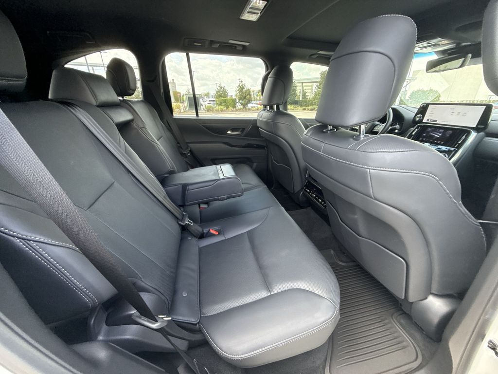 Thumbnail: 2024 Lexus LX - 17