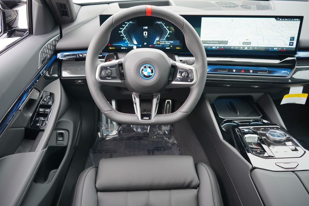 Thumbnail: 2025 BMW i5 - 16