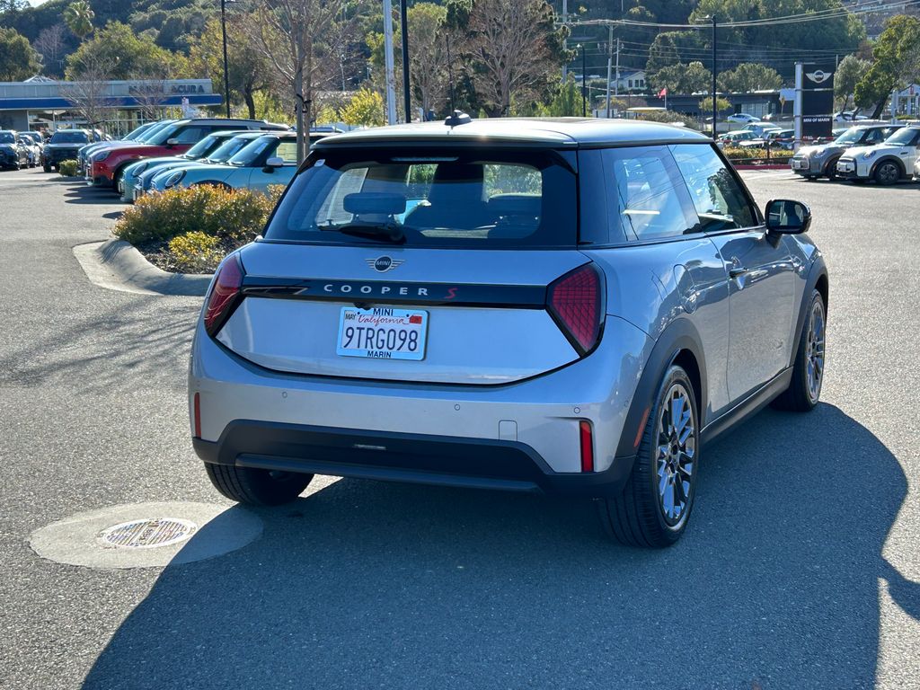 Thumbnail: 2025 MINI Cooper - 5