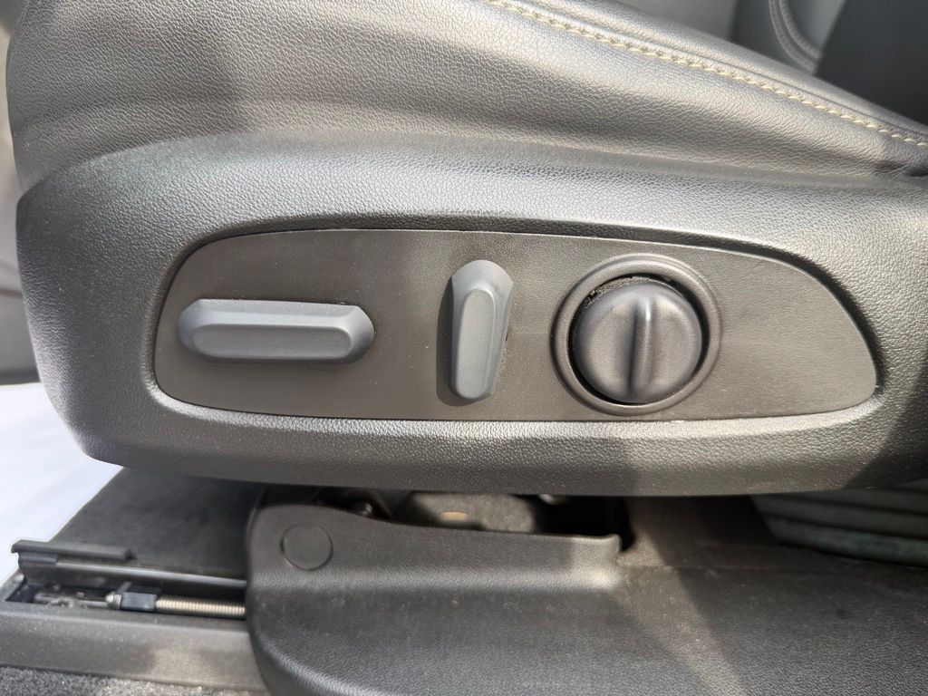 2023 Chevrolet Traverse LT Leather Black at Klick Lewis Buick Chevrolet