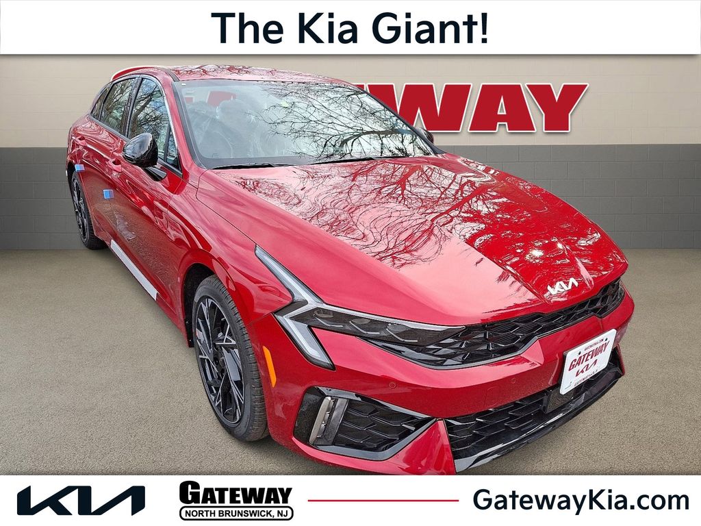 2025 Kia K5 GT-Line - Photo 9