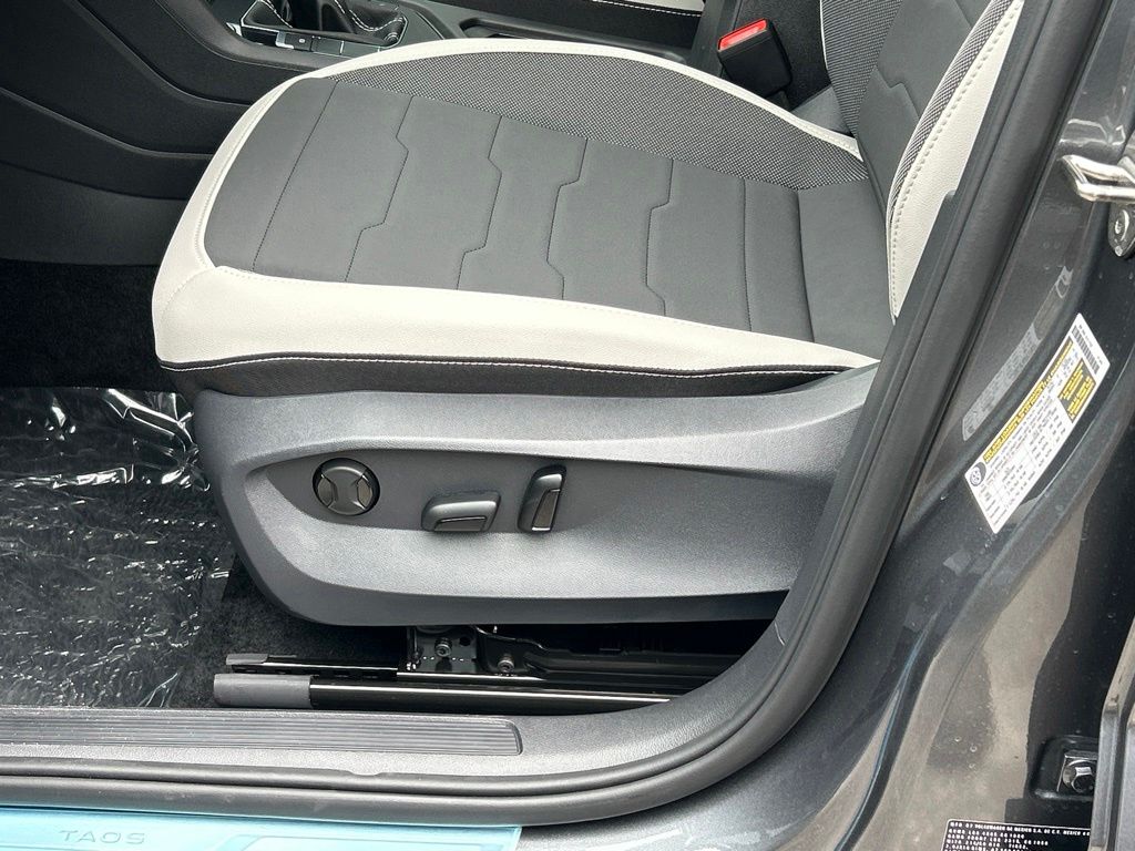 New 2026 Gray Volkswagen 1.5T SE image 16