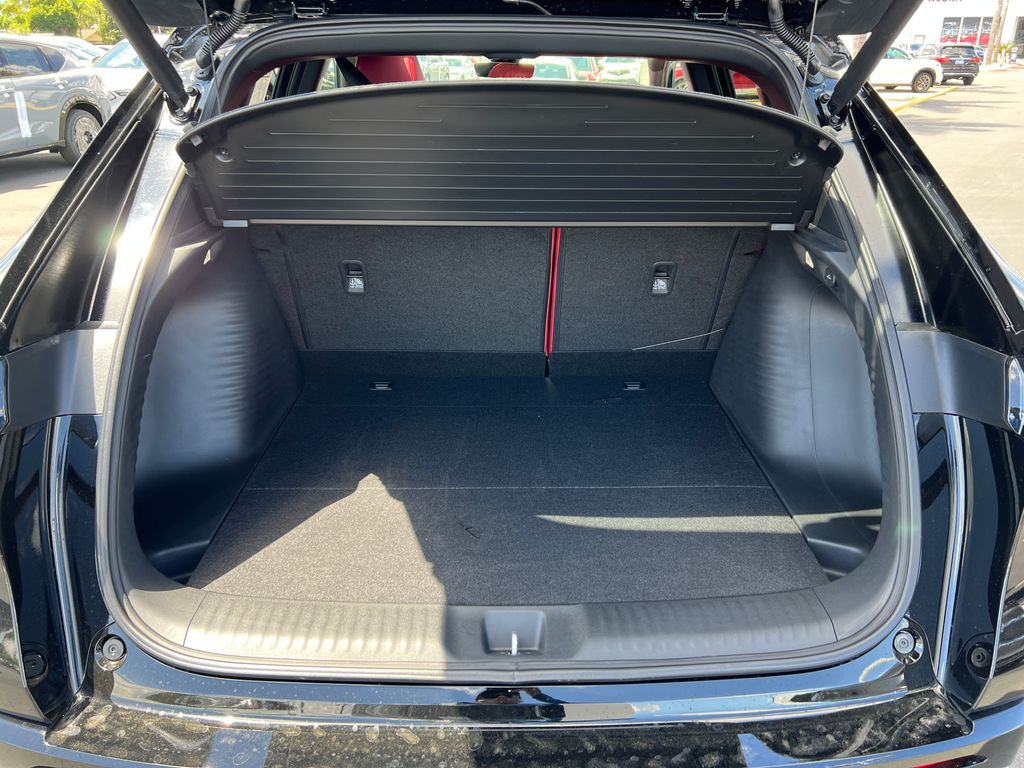 Thumbnail: 2025 Acura ADX - 24