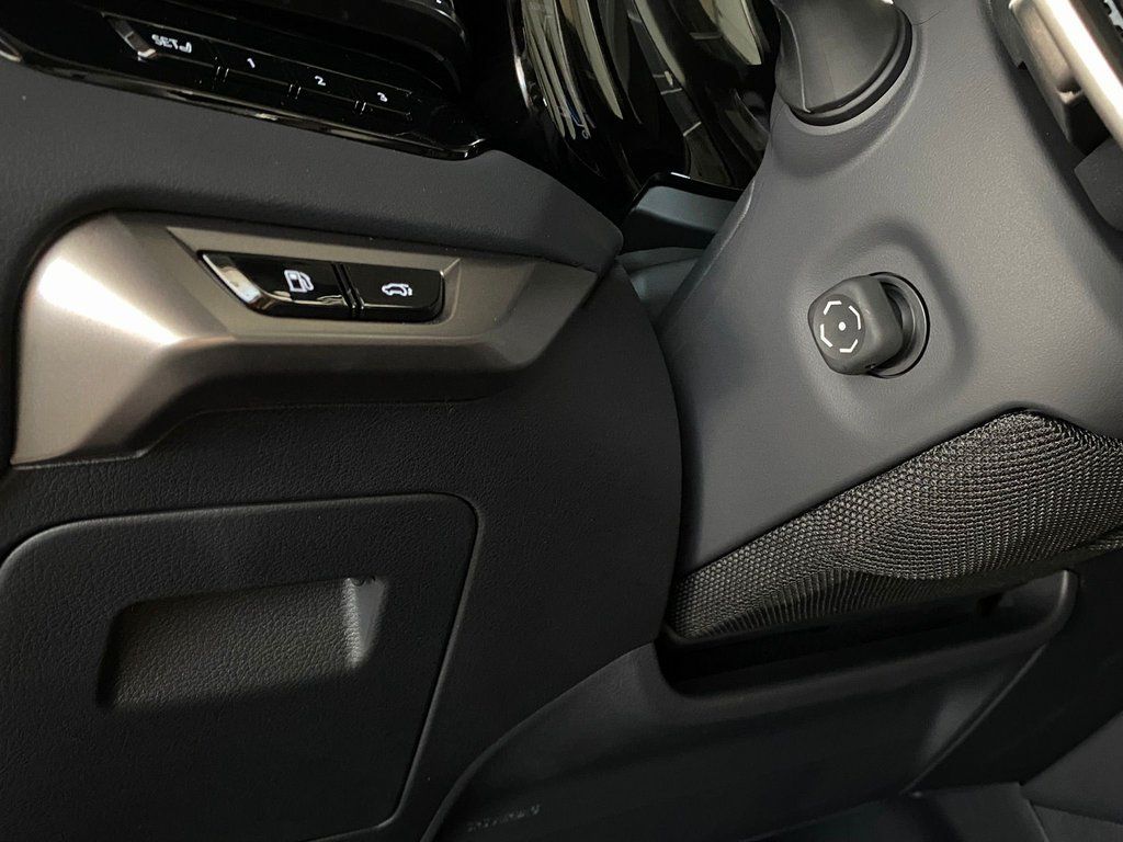 Thumbnail: 2026 Lexus RX - 14