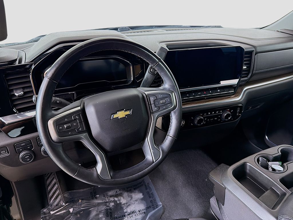 Used 2023 Black Chevrolet LT image 19