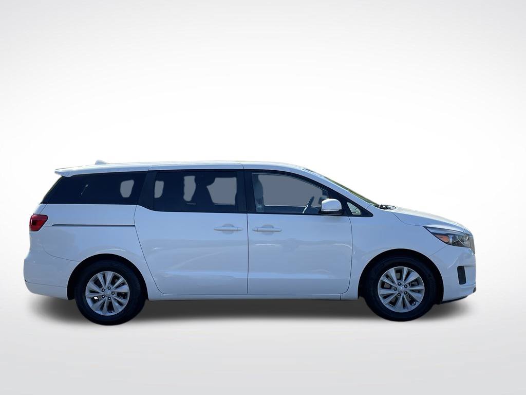 Thumbnail: 2017 Kia Sedona - 7