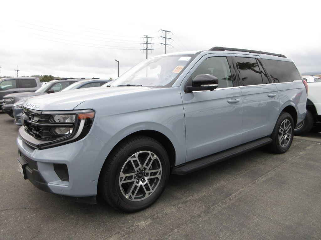 Glacier Gray Metallic TriCoat 2025 Ford Expedition SUV / Crossover Four-Wheel Drive Automatic