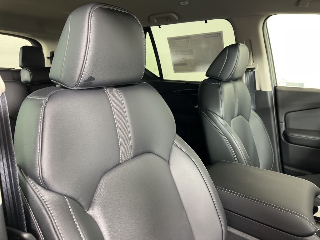 Thumbnail: 2026 Honda Pilot - 5