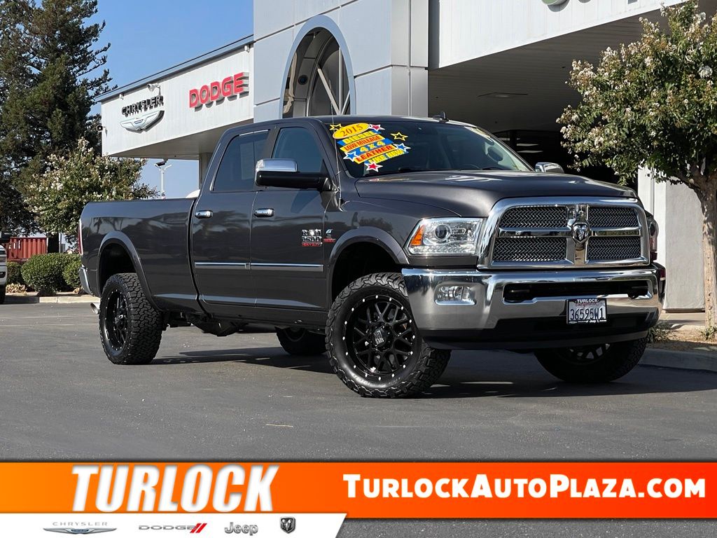 2015 RAM 2500 Gris (Granite Crystal Metallic Clearcoat) Camioneta Todo terreno 6 velocidades Automática