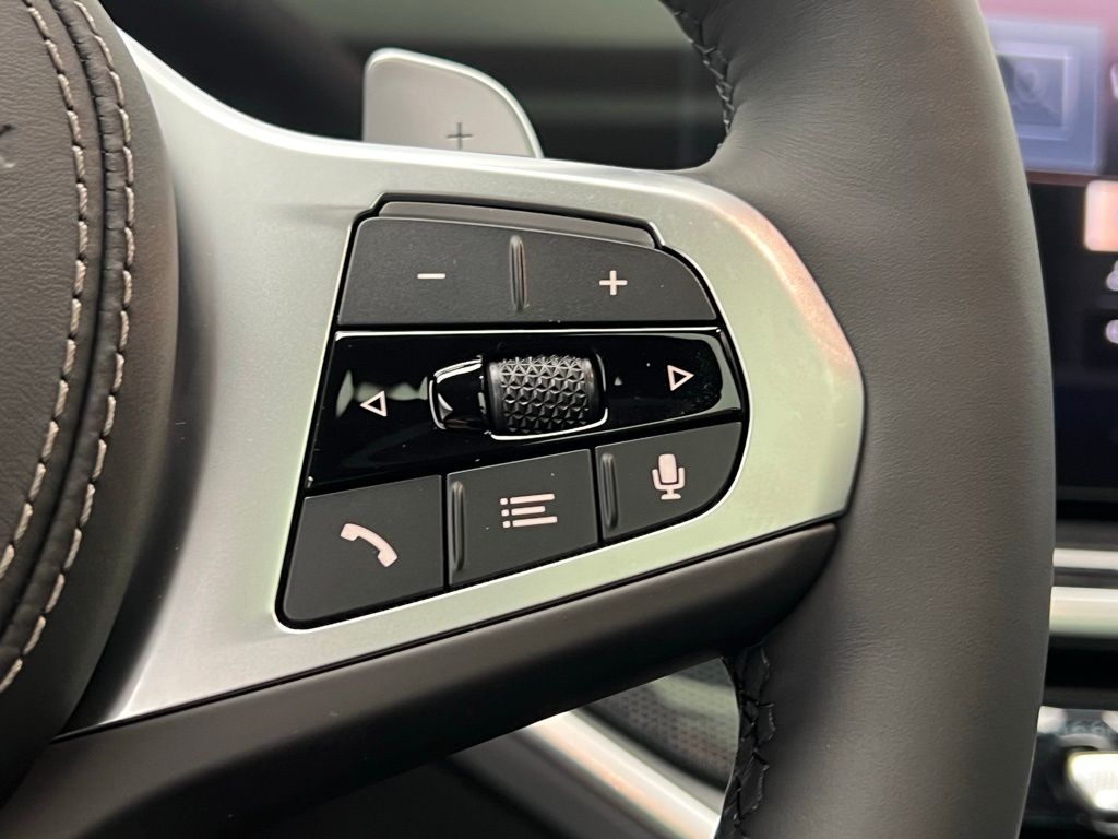 Thumbnail: 2026 BMW X6 - 18