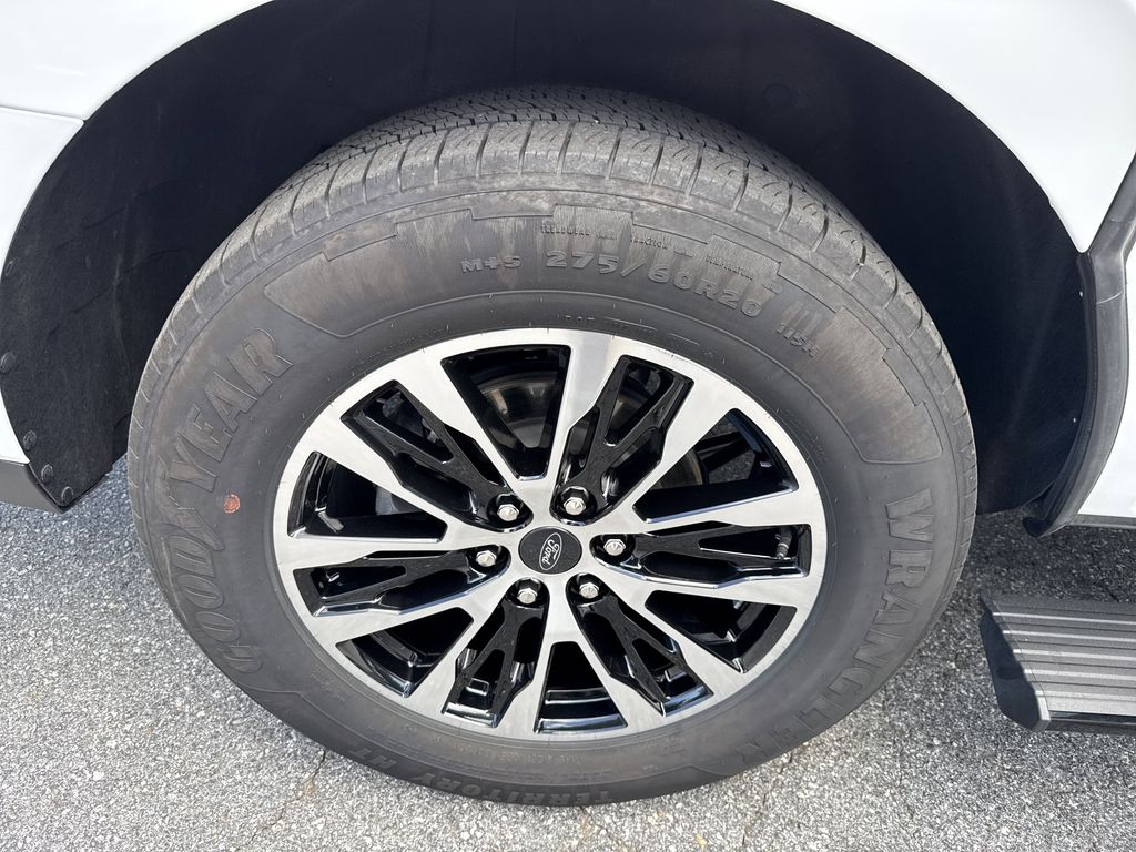 Used 2025 Ford Expedition Max SUV