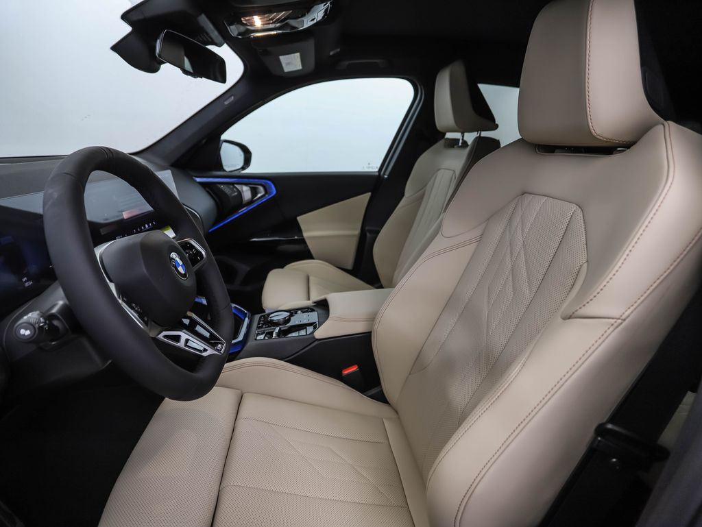 Thumbnail: 2026 BMW X3 - 11