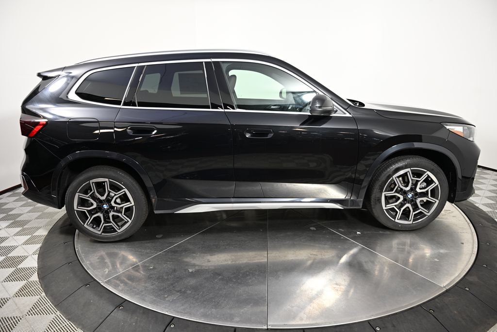 2025 BMW X1 xDrive28i 6