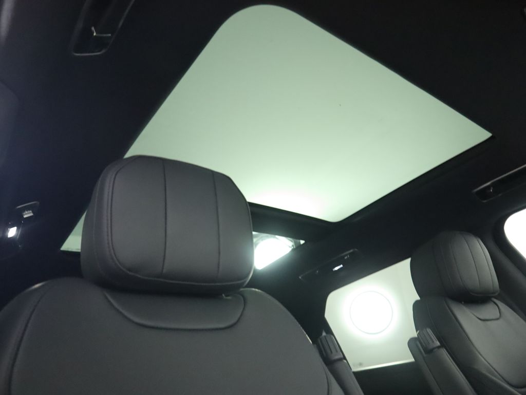 Thumbnail: 2026 Land Rover Range Rover Sport - 20